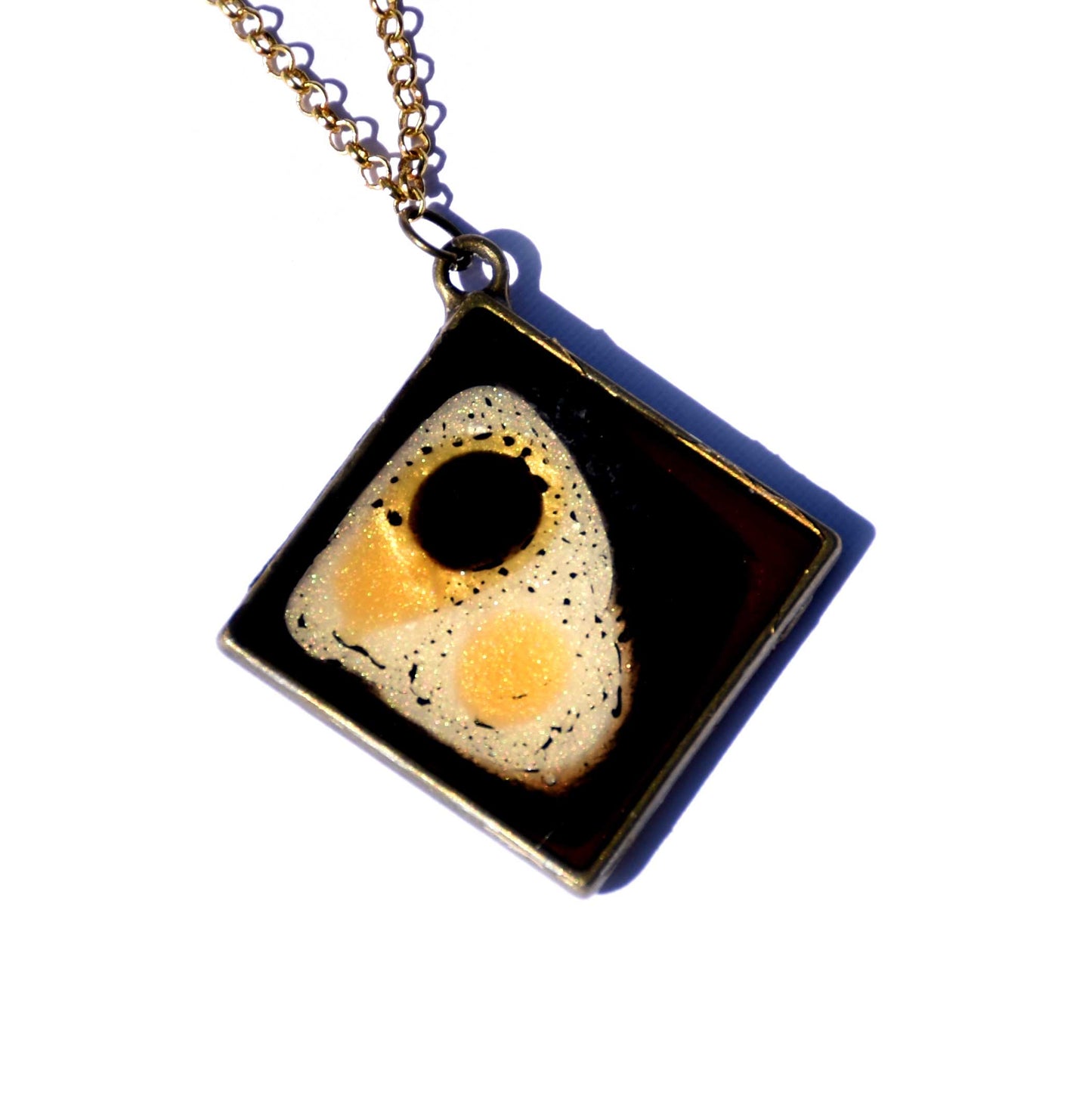 eggs necklace